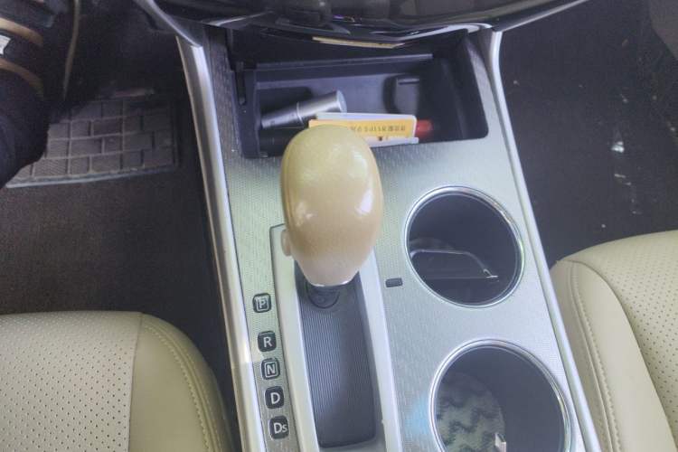 Used Nissan Teana 2016 2.0L XE Fashion Edition Gear Lever
