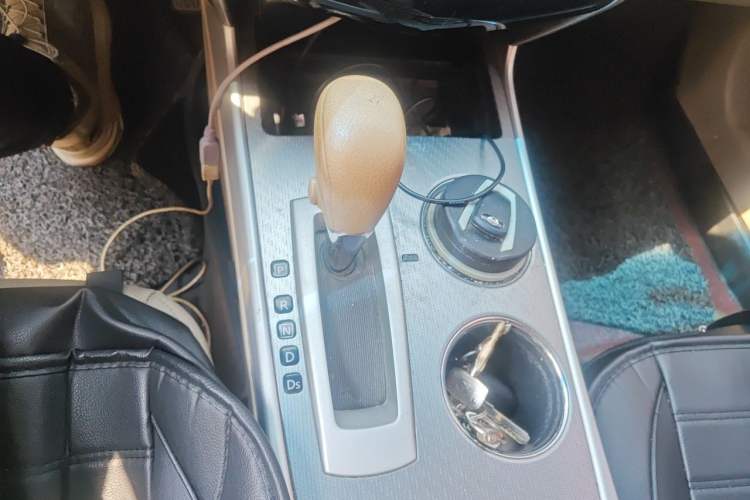 Used Nissan Teana 2016 2.0L XE Fashion Edition Gear Lever