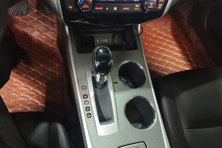 Used Nissan Teana 2016 Revised Version 2.0L XL Comfort Edition Gear Lever