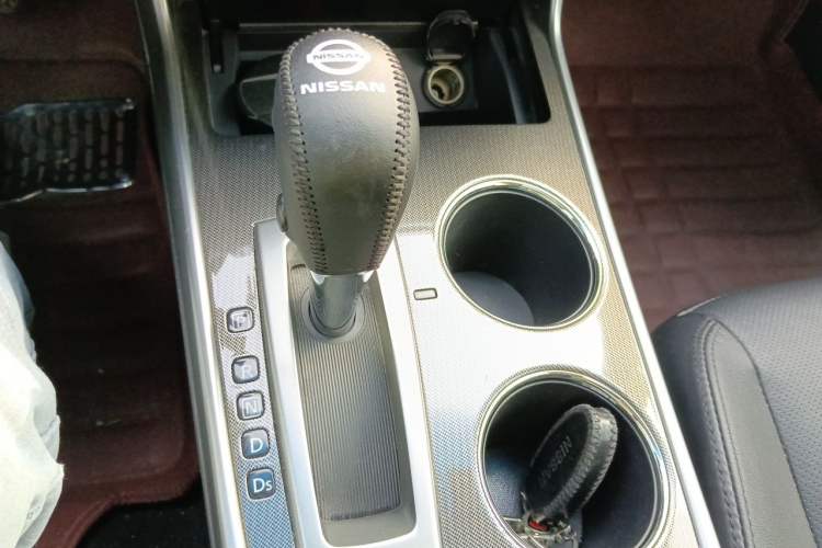 Used Nissan Teana 2016 2.0L XE Fashion Edition Gear Lever
