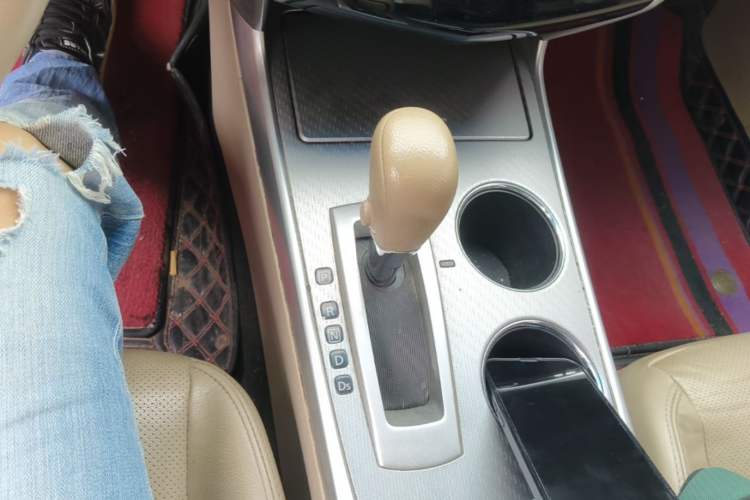 Used Nissan Teana 2016 2.0L XE Fashion Edition Gear Lever
