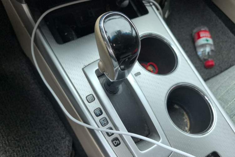 Used Nissan Teana 2016 2.0L XL-Upper Smart Edition Gear Lever