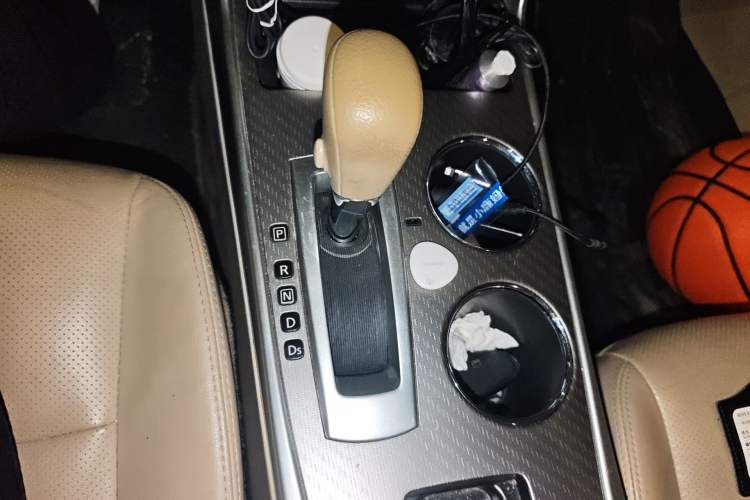 Used Nissan Teana 2016 2.0L XE Fashion Edition Gear Lever