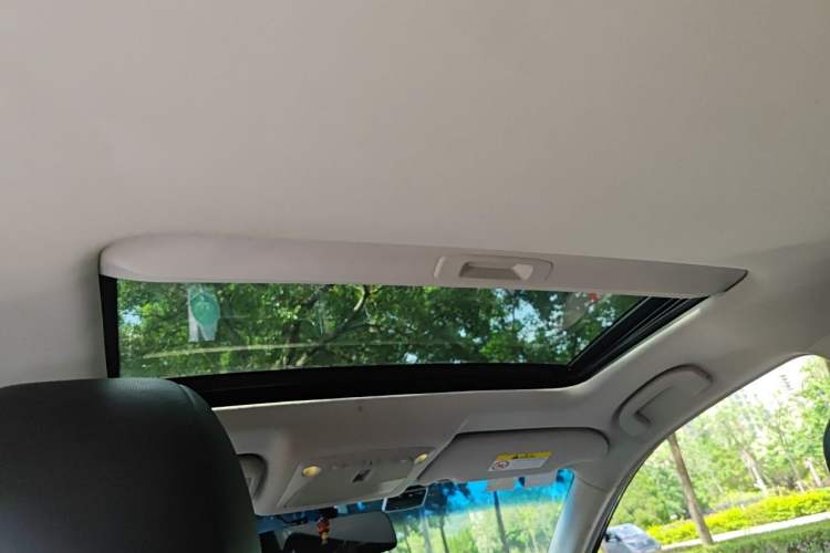 Used Nissan Teana 2016 2.0L XL Comfort Edition Headliner