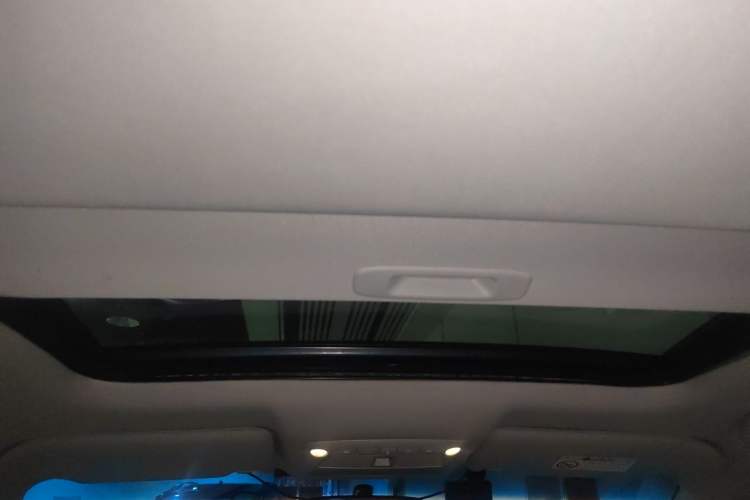 Used Nissan Teana 2016 2.0L XE Fashion Edition Headliner