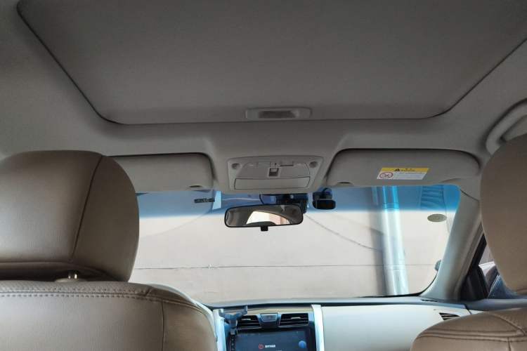 Used Nissan Teana 2016 2.0L XE Fashion Edition Headliner