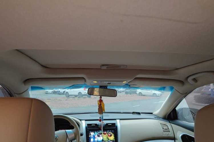 Used Nissan Teana 2016 2.0L XE Fashion Edition Headliner