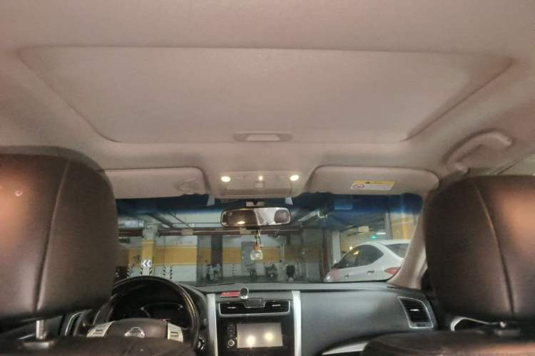 Used Nissan Teana 2016 Revised Version 2.0L XL Comfort Edition Headliner
