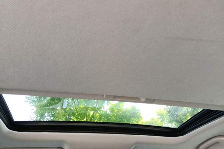 Used Nissan Teana 2016 2.0L XE Fashion Edition Headliner