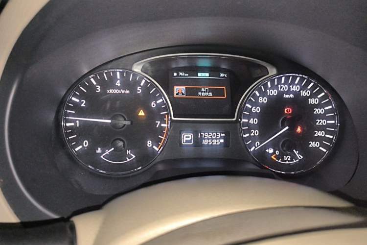 Used Nissan Teana 2016 Revised Version 2.0L XL Comfort Edition Instrument Cluster