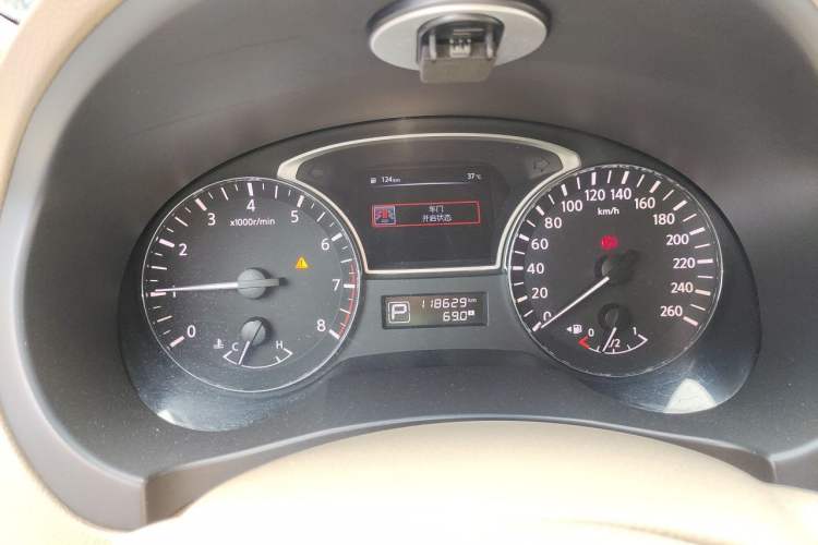 Used Nissan Teana 2016 2.0L XE Fashion Edition Instrument Cluster