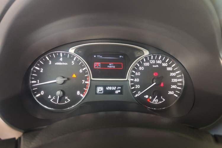 Used Nissan Teana 2016 Revised Version 2.0L XL Comfort Edition Instrument Cluster