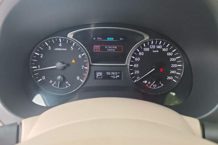 Used Nissan Teana 2016 2.0L XE Fashion Edition Instrument Cluster