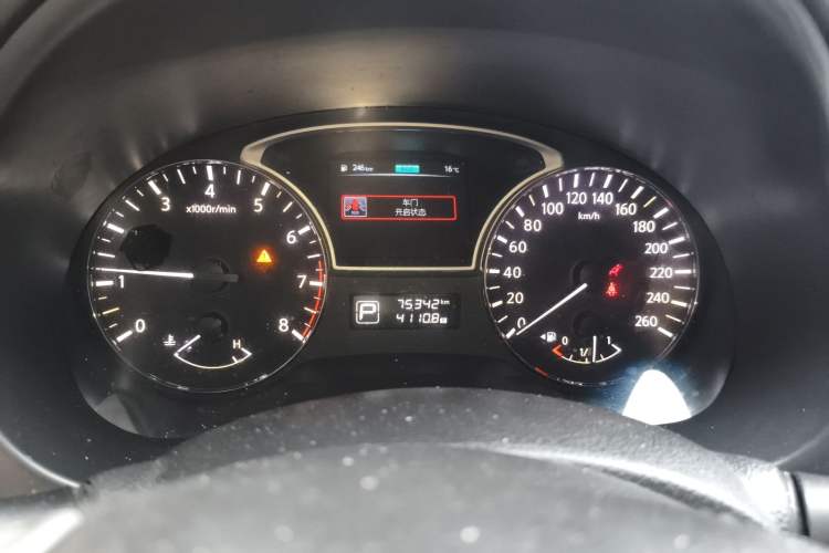Used Nissan Teana 2016 2.0L XL Comfort Edition Instrument Cluster