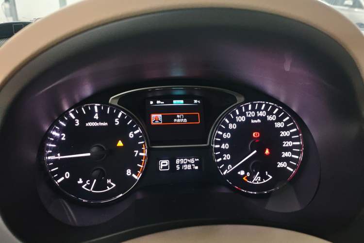 Used Nissan Teana 2016 2.0L XE Fashion Edition Instrument Cluster