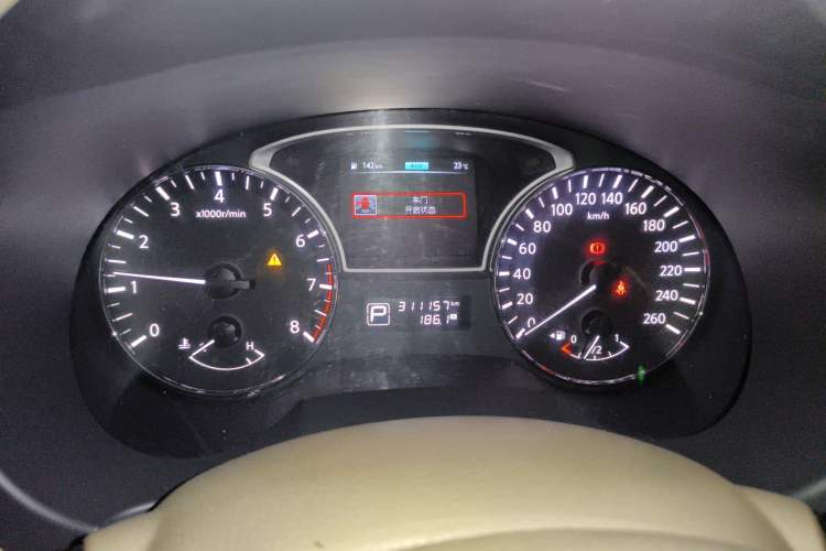 Used Nissan Teana 2016 2.0L XE Fashion Edition Instrument Cluster