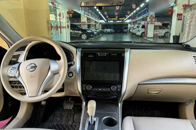 Used Nissan Teana 2016 2.0L XE Fashion Edition Interior 1