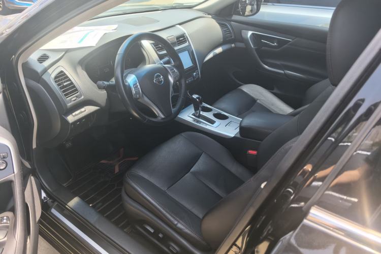 Used Nissan Teana 2016 Revised Version 2.0L XL Comfort Edition Interior 1