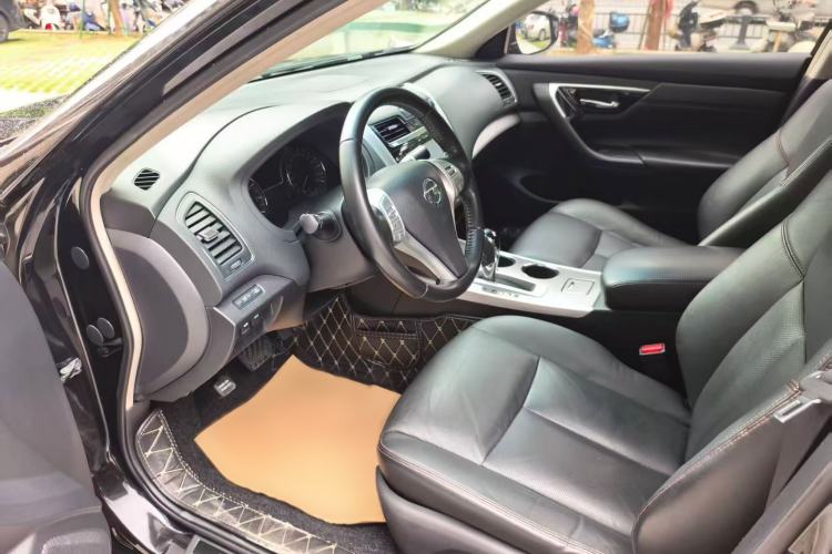 Used Nissan Teana 2016 2.0L XL Comfort Edition Interior 2