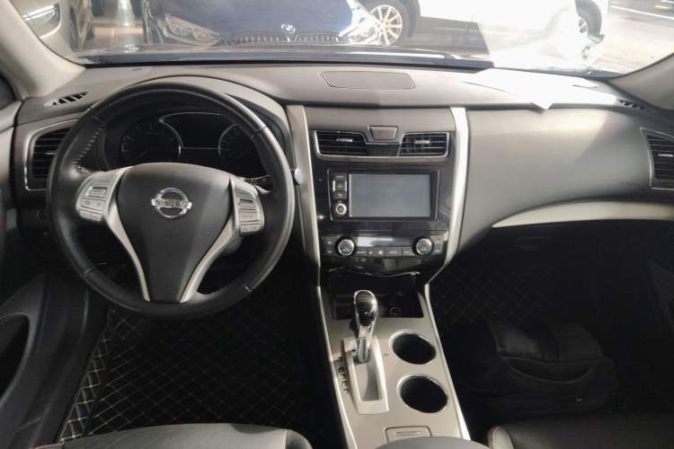 Used Nissan Teana 2016 2.0L XL Comfort Edition Interior 2