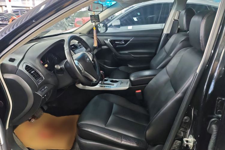 Used Nissan Teana 2016 Revised Version 2.0L XL Comfort Edition Interior 2