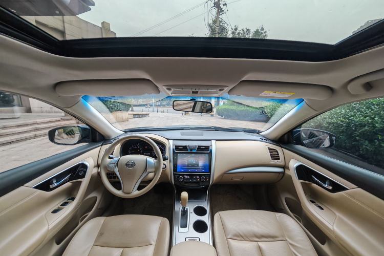 Used Nissan Teana 2016 2.0L XE Fashion Edition Interior 3