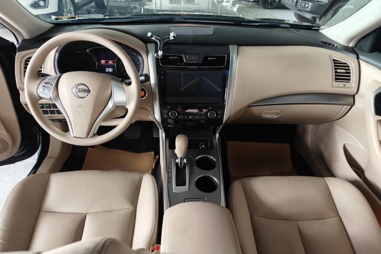 Used Nissan Teana 2016 2.0L XE Fashion Edition Interior 3