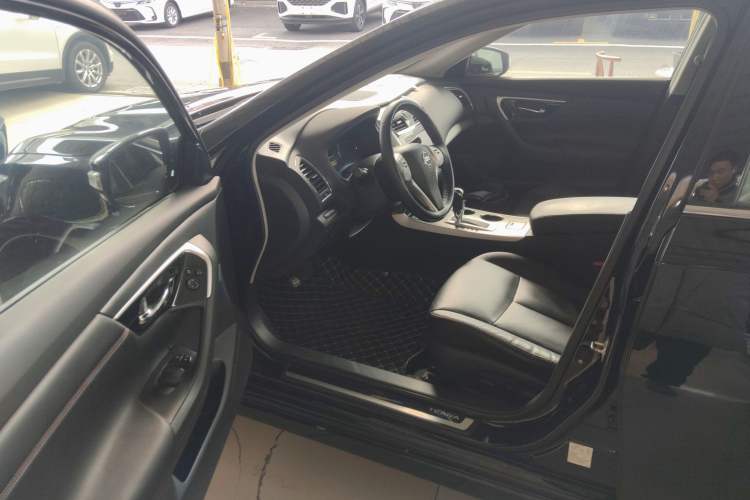 Used Nissan Teana 2016 2.0L XL Comfort Edition Interior 3