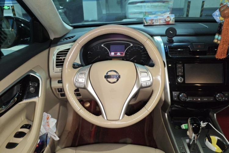 Used Nissan Teana 2016 2.0L XL Comfort Edition Interior 3