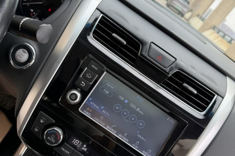 Used Nissan Teana 2016 2.0L XL Comfort Edition Interior 4