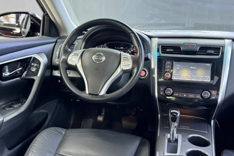 Used Nissan Teana 2016 2.0L XL Comfort Edition Interior 8