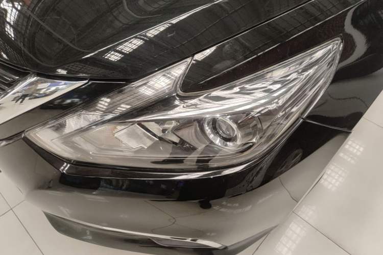 Used Nissan Teana 2016 Revised Version 2.0L XL Comfort Edition Left Front Headlight