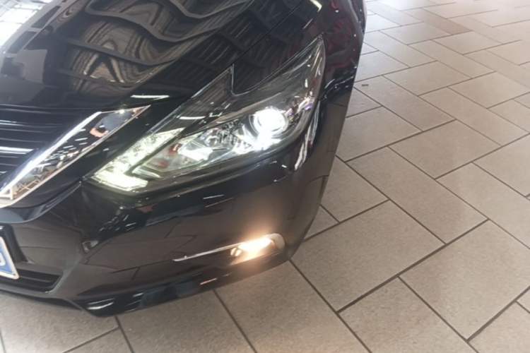 Used Nissan Teana 2016 Revised Version 2.0L XL Comfort Edition Left Front Headlight