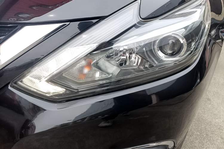 Used Nissan Teana 2016 Revised Version 2.0L XL Comfort Edition Left Front Headlight