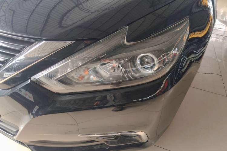 Used Nissan Teana 2016 2.0L XL Comfort Edition Left Front Headlight