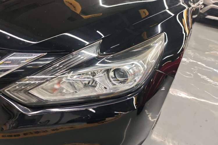 Used Nissan Teana 2016 2.0L XE Fashion Edition Left Front Headlight