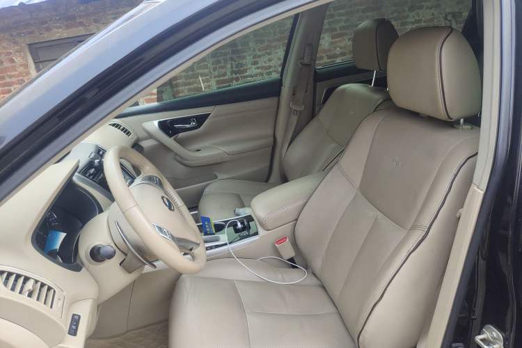 Used Nissan Teana 2016 Duke 2.5L XV Premium Edition Left Front Seat