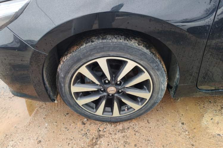 Used Nissan Teana 2016 2.0L XL-Upper Smart Edition Left Front Wheel Hub