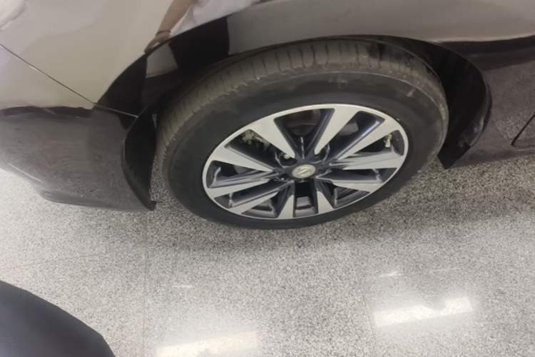Used Nissan Teana 2016 2.5L XL-UpperNAVI Tech Prestige Edition Left Front Wheel Hub