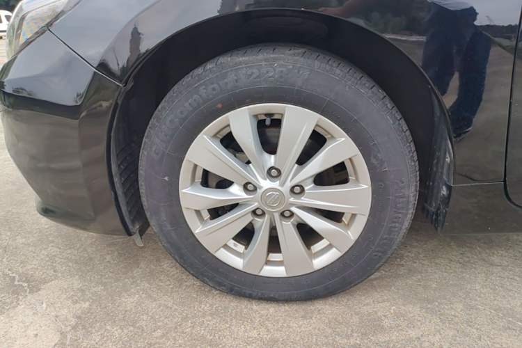 Used Nissan Teana 2016 Revised Version 2.0L XL Comfort Edition Left Front Wheel Hub