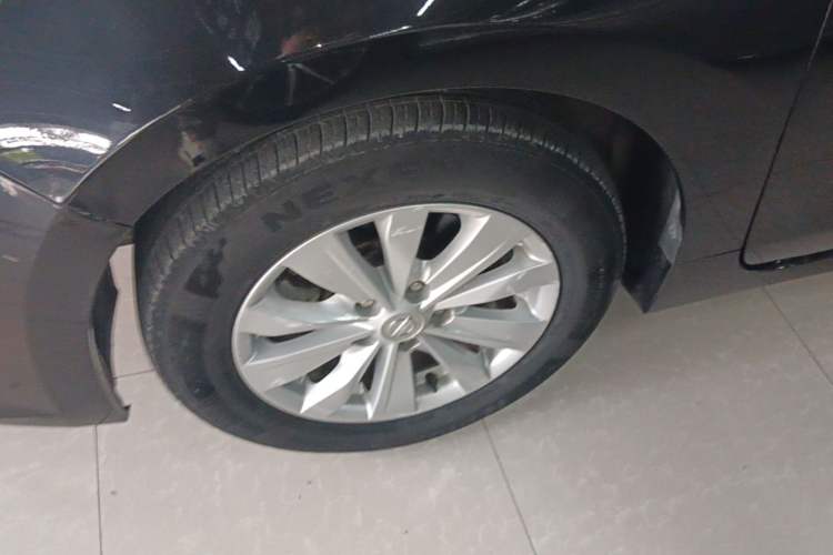 Used Nissan Teana 2016 Revised Version 2.0L XL Comfort Edition Left Front Wheel Hub