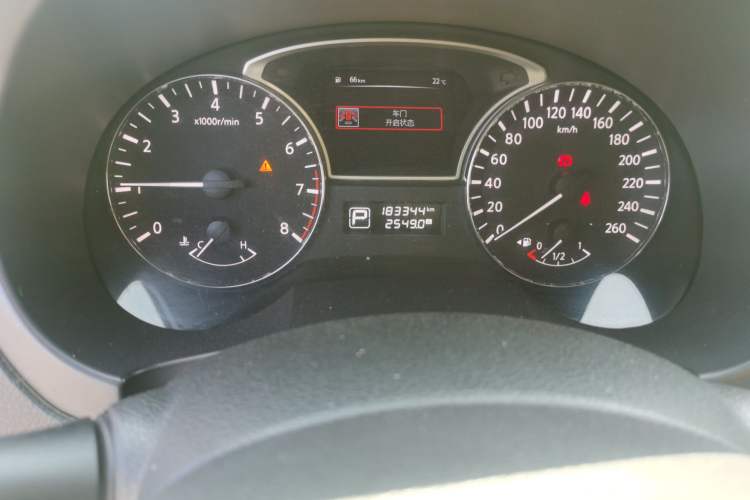 Used Nissan Teana 2016 Revised Version 2.0L XL Comfort Edition Odometer Close Up