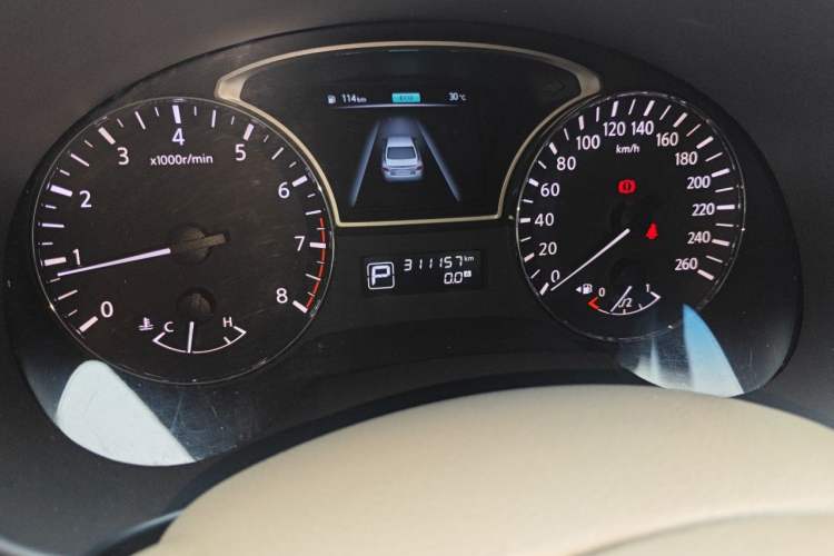 Used Nissan Teana 2016 2.0L XE Fashion Edition Odometer Close Up