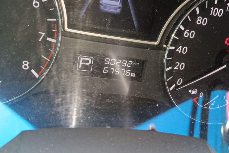 Used Nissan Teana 2016 Revised Version 2.0L XL Comfort Edition Odometer Close Up