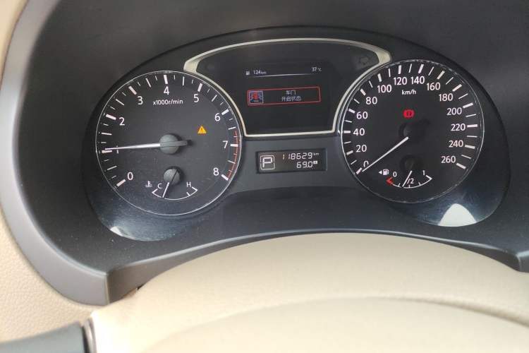 Used Nissan Teana 2016 2.0L XE Fashion Edition Odometer Close Up