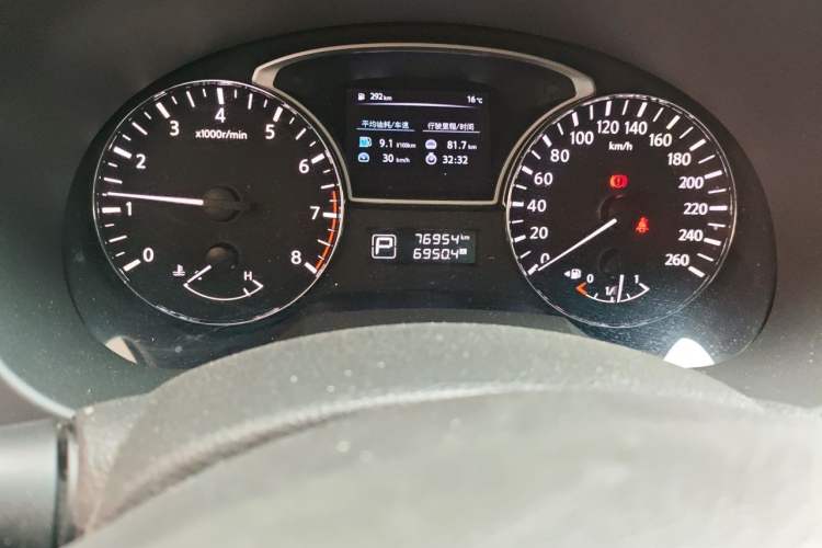 Used Nissan Teana 2016 Revised Version 2.0L XL Comfort Edition Odometer Close Up