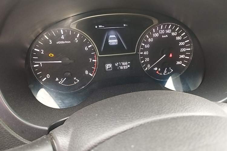 Used Nissan Teana 2016 Revised Version 2.0L XL Comfort Edition Odometer Close Up