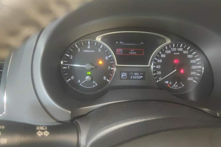 Used Nissan Teana 2016 Revised Version 2.0L XL Comfort Edition Odometer Close Up
