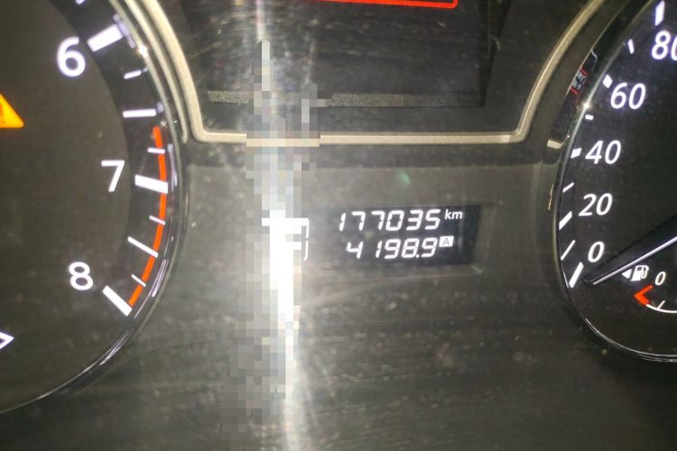 Used Nissan Teana 2016 2.0L XL Comfort Edition Odometer Close Up