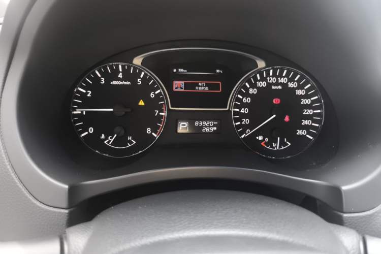 Used Nissan Teana 2016 Revised Version 2.0L XL Comfort Edition Odometer Close Up
